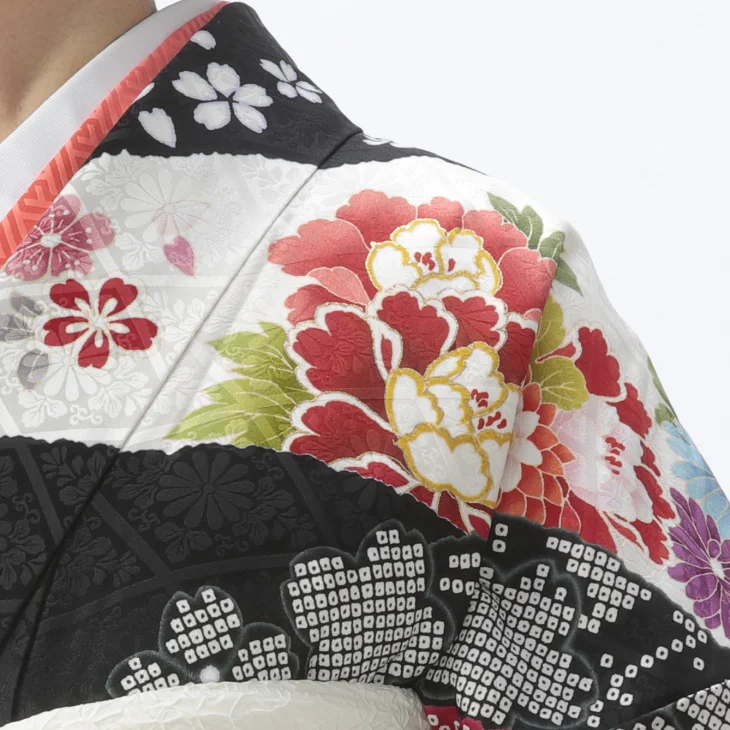 f0524281】【黒系】振袖 販売 フルセット Mサイズ 【中古】【状態:S