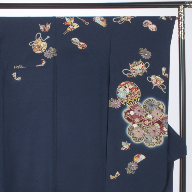 振袖のみ　本日～5/15まで出品　特別商品 振袖 未仕立て お誂え 新品 成人式 ブランド Dear 墨黒 牡丹と