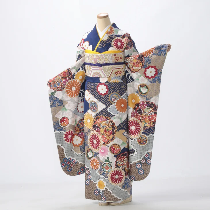 振袖フルセット　バラ　チャコールグレー 振袖フルセット バラ チャコールグレーの通販 by fleur shop｜ラクマ