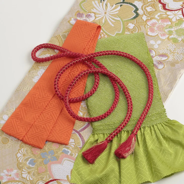 書　色紙　袖振れ合うも他生の縁　表装済み お買い上げありがとうございました 藤井寛 手描 友禅正絹振袖 f-500 袴