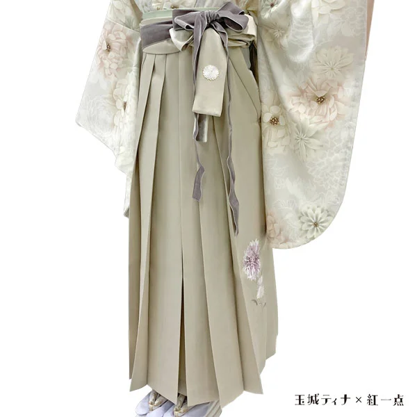 h22103】【レンタル】袴 レディース フルセット 着付け小物付き 花柄