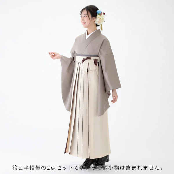ビルドアベア　袴(はかま) 着物】白地洋バラ+【袴】ムラサキ梅ひも縞｜卒業式袴宅配ネット