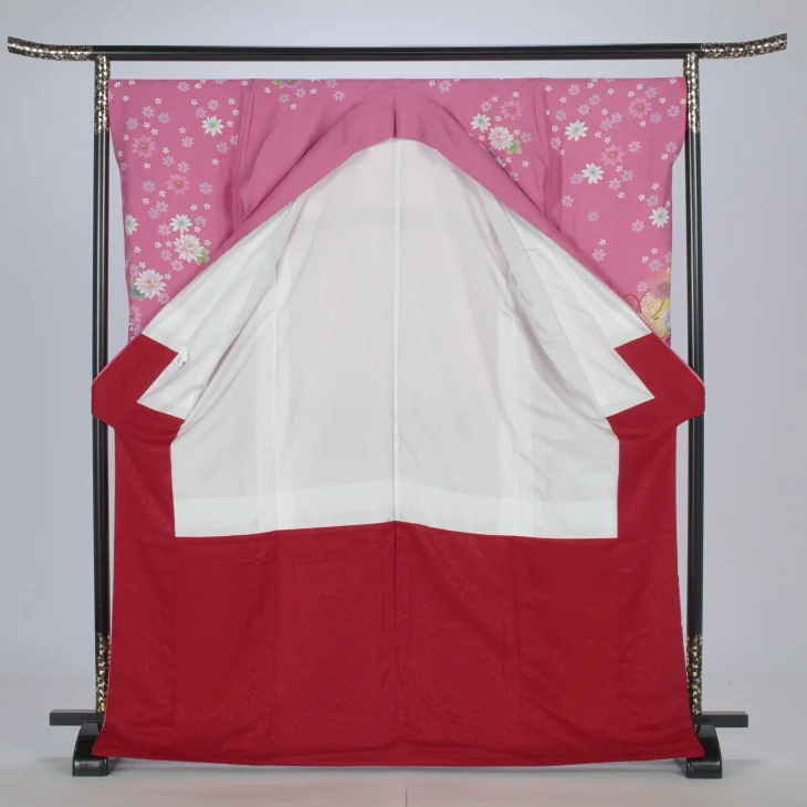 訪問着　フルセット　着物　正絹　赤ピンク橙　御所車　花　華やか　F1 お宮参り着物正絹（初着・産着）女児G3-21 花車に蝶々・華柄 赤地