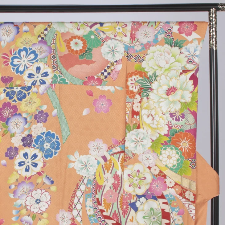 29 振袖フルセット 正絹 薄桃 薄ピンク オレンジ 黄緑 金彩 駒刺繍 暈し染 29 振袖フルセット 正絹 薄桃 薄ピンク オレンジ 黄緑 金彩 駒刺繍 暈
