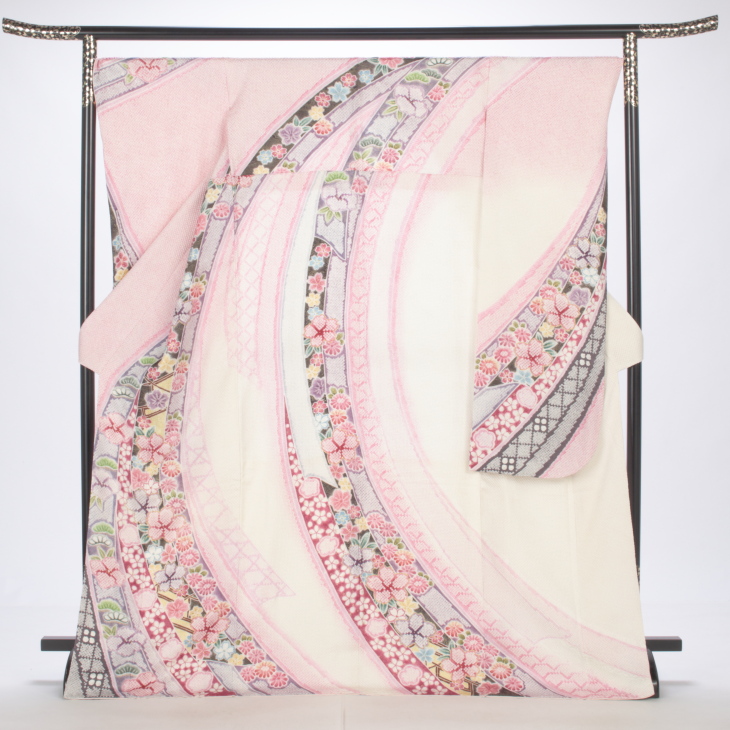 正絹振袖13 ⭐︎2/28までの出品 セール】 仕立付き 正絹振袖 フルセット32点 白色 くすみ色 花柄 絹100