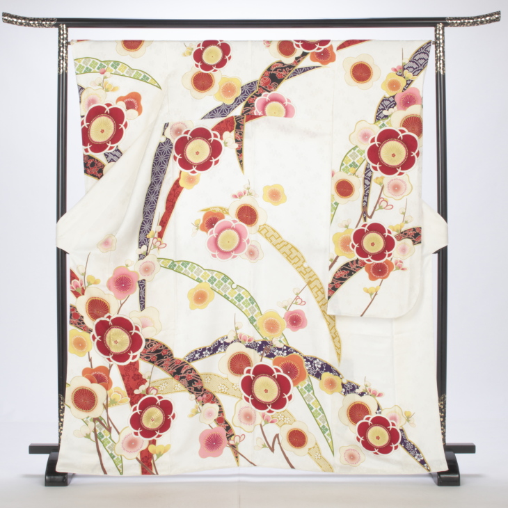 全て揃う振袖セットＦ6(京都丸紅製)成人式振袖フルセット、白振袖 f0524218r】【白・グレー系】振袖 レンタル フルセット Mサイズ 【状態