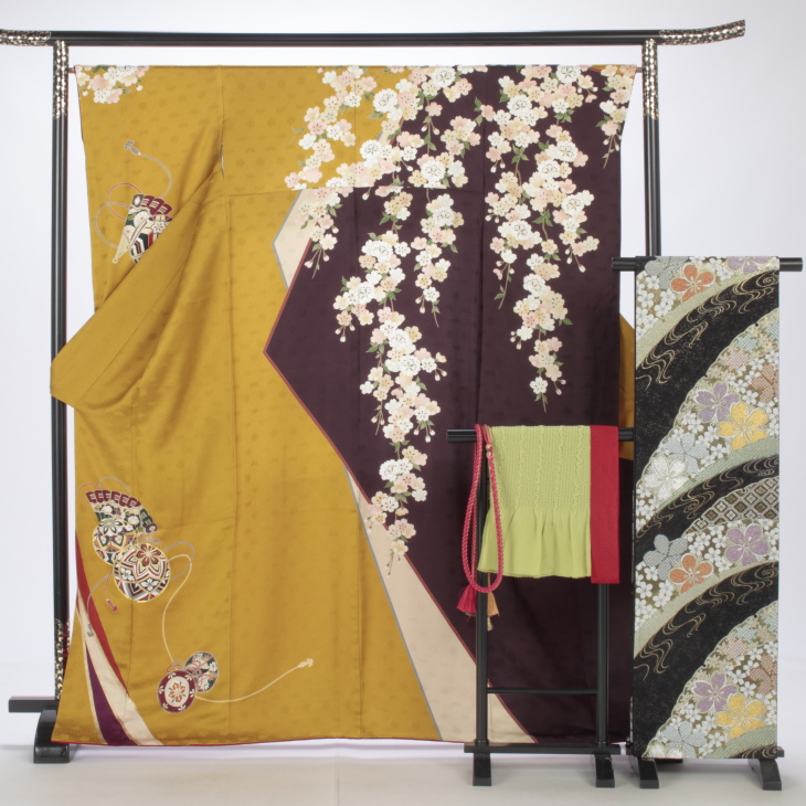 f0424099】【からし・黄系】振袖 販売 フルセット Mサイズ 【中古