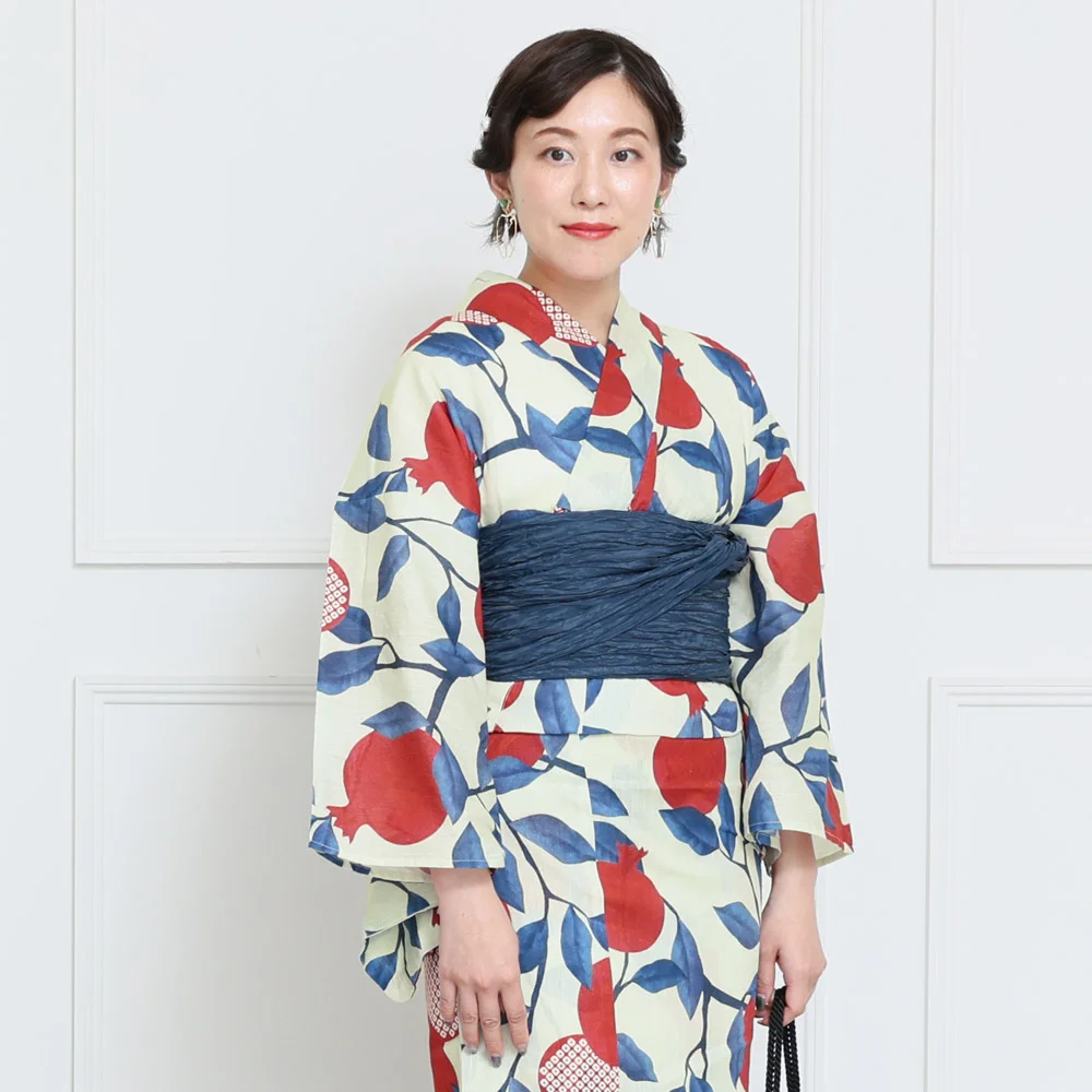 保管品　レトロ　絞り　浴衣　裄約63㎝　肩山からの身丈約153㎝　手縫い品　① 保管品 レトロ 絞り浴衣 裄約63㎝ 肩山からの身丈約155㎝ 手縫い